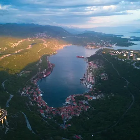 Studio-apartman Dejan Bakar