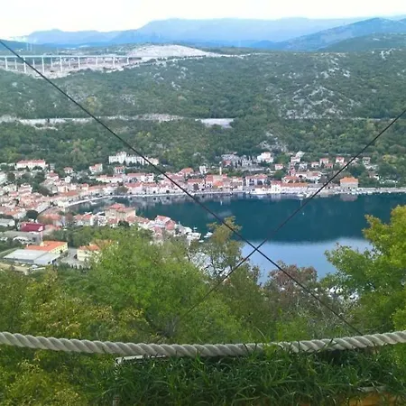 Studio-apartman Dejan Bakar