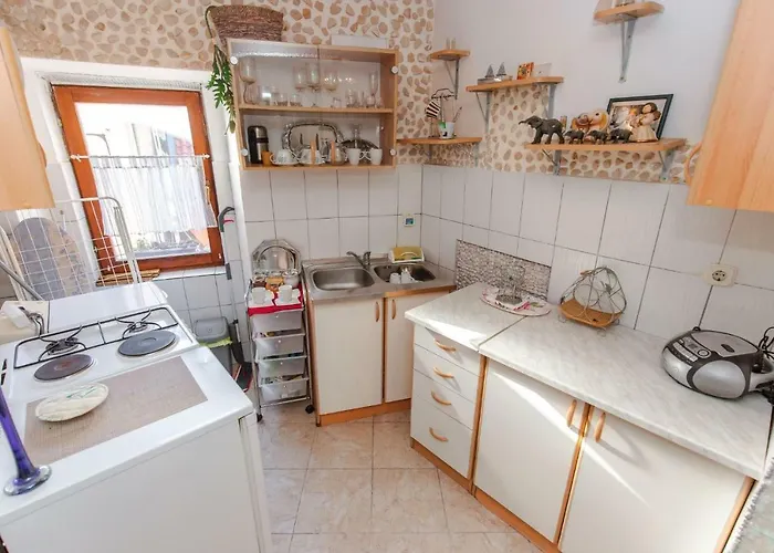 Studio-apartman Dejan Apartment